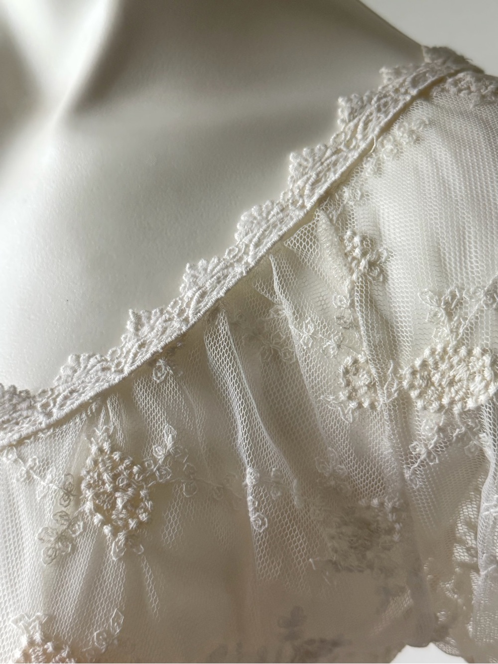 Sheer Ivory Lace Embroidered Flutter-Sleeve Top - Picture 4 of 5